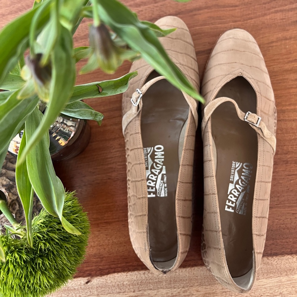 Salvatore Ferragamo Lizard ballet flats / size 7.5